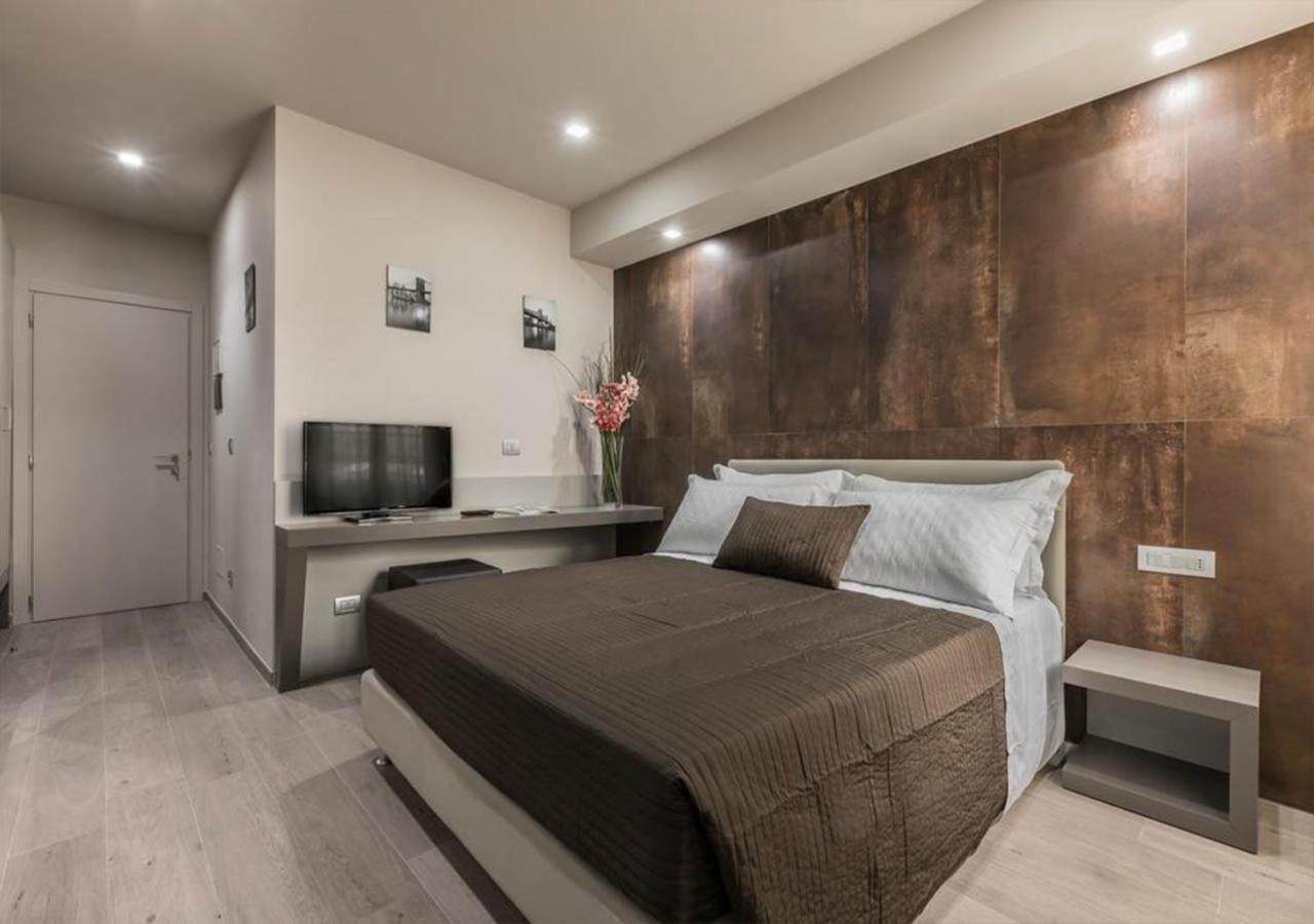 Astoria Deluxe Rooms بولونيا المظهر الخارجي الصورة